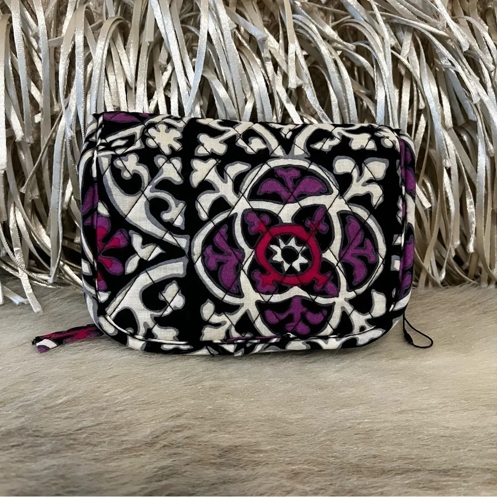 VERA BRADLEY Scroll Medallion Jewlery Case Cosmetic Bag Purple Pink Black Travel